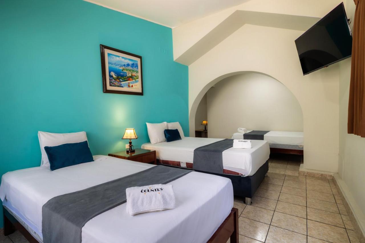 Hotel Country Trujillo Encalada Kültér fotó