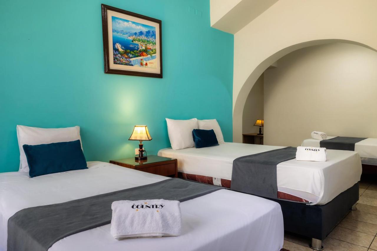 Hotel Country Trujillo Encalada Kültér fotó