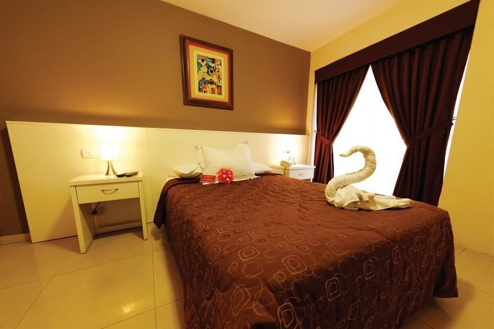 Hotel Country Trujillo Encalada Kültér fotó
