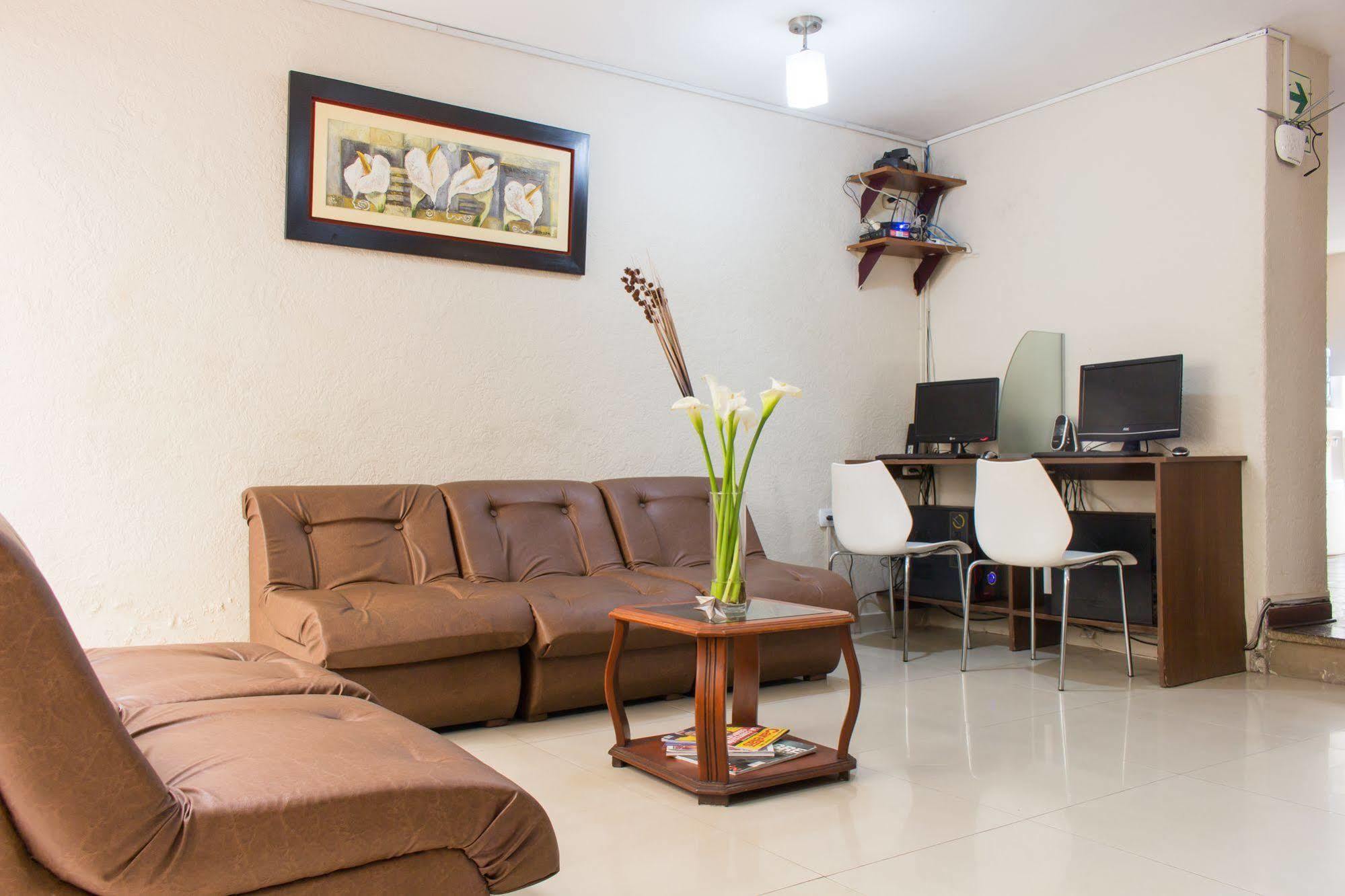Hotel Country Trujillo Encalada Kültér fotó
